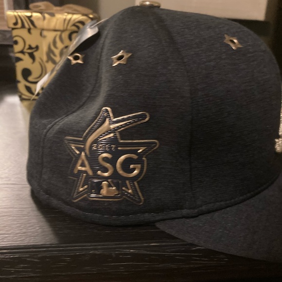 Baseball hat - Picture 2 of 5